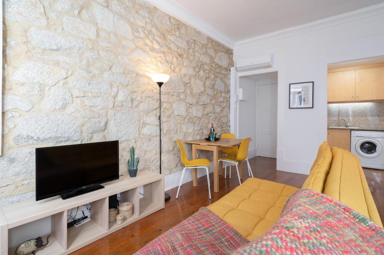 Host Wise - Modern Studios With Terrace - Walk Everywhere Porto Eksteriør bilde