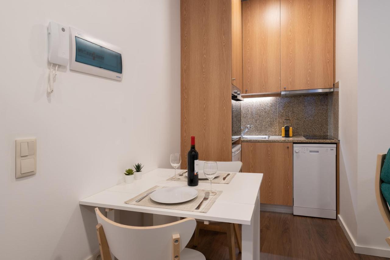 Host Wise - Modern Studios With Terrace - Walk Everywhere Porto Eksteriør bilde